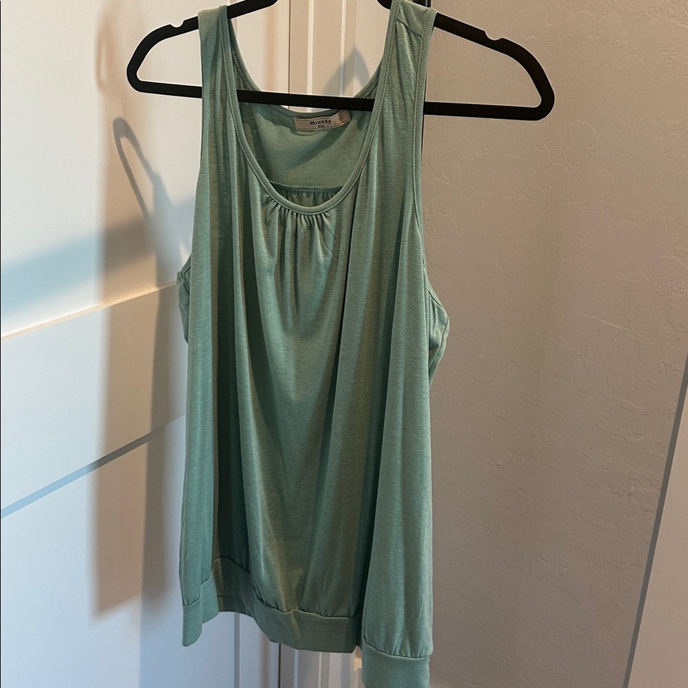 Green Sleeveless Top